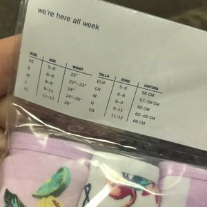 Old Navy Accessories - Girls Bikini fit Underwear- Size Medium Old Navy Accessories - Girls Bikini fit Underwear- Size Medium